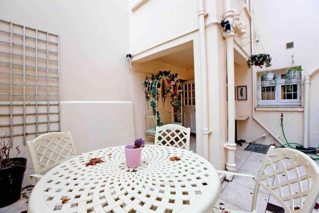Beautiful Iconic 4 Bedroom House By Regents Park Casa de férias