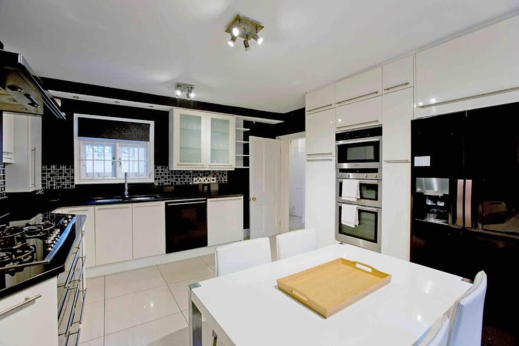 Casa de férias Beautiful Iconic 4 Bedroom House By Regents Park Londres