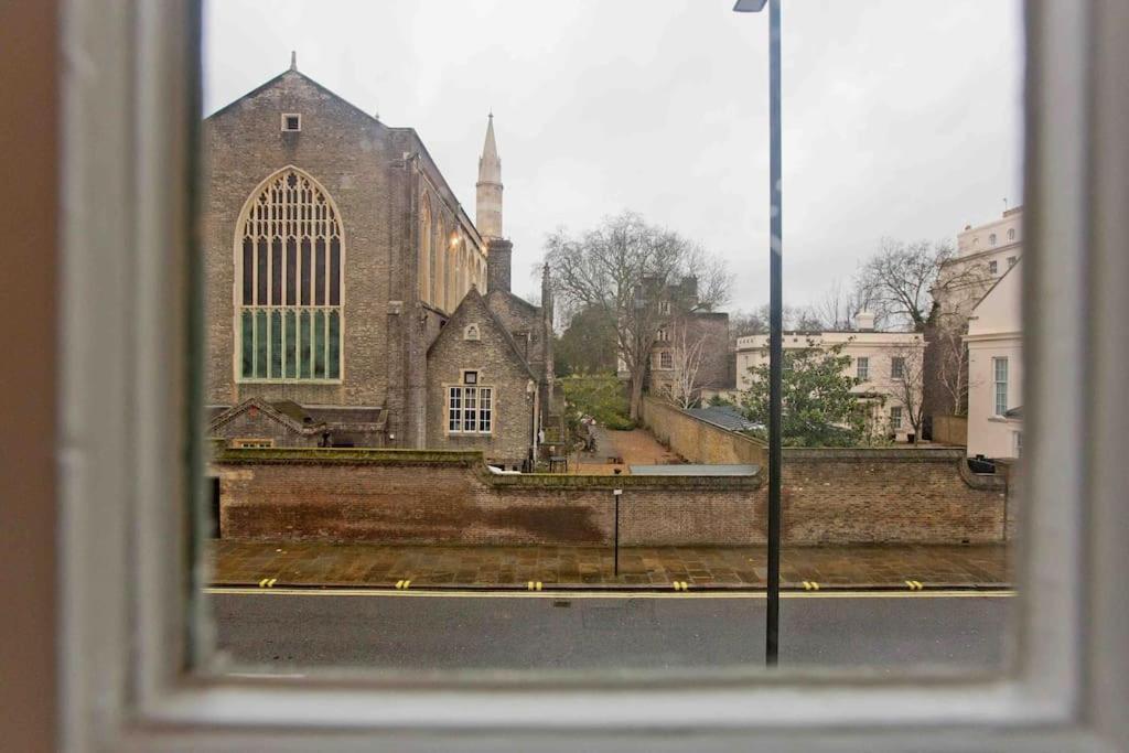 Beautiful Iconic 4 Bedroom House By Regents Park Casa de férias Londres